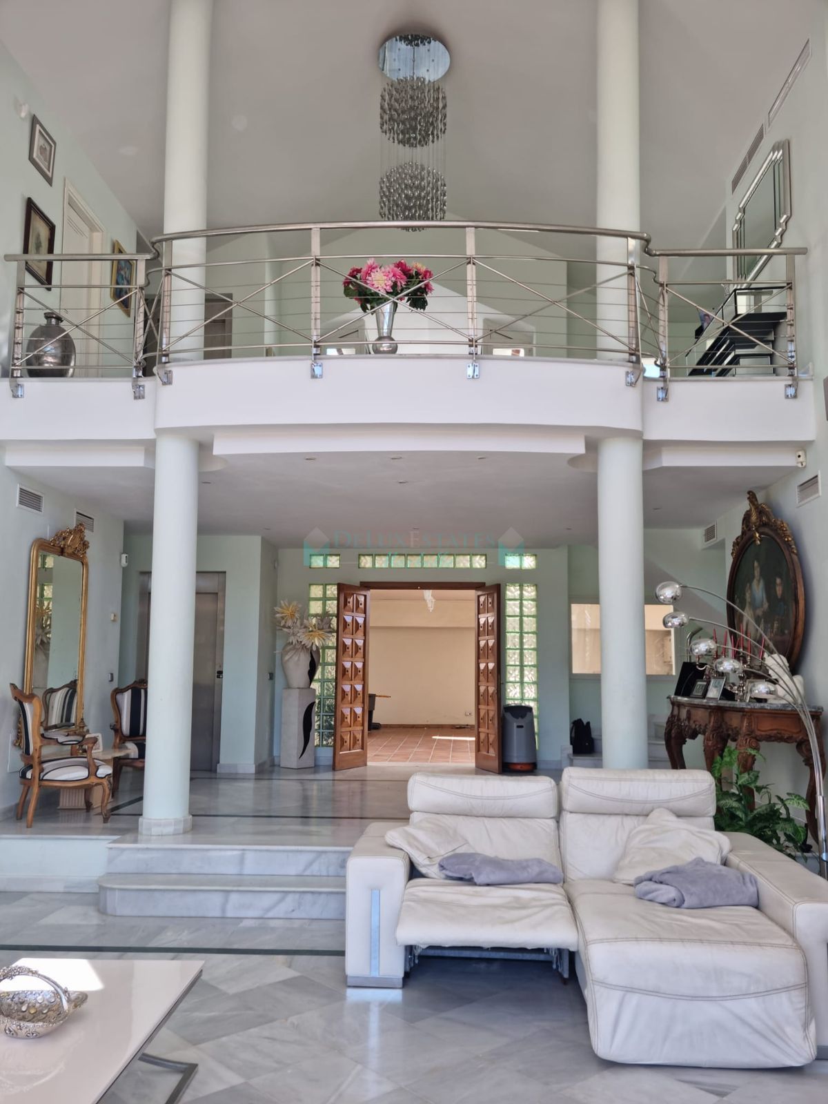 Villa en alquiler en Benahavis