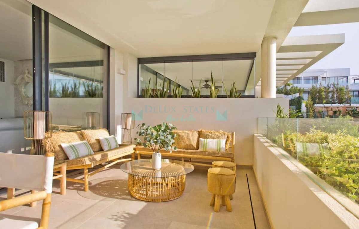 Town House for rent in Cabopino, Marbella East