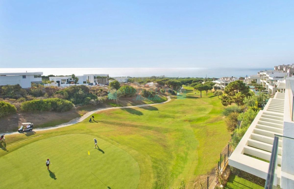 Town House for rent in Cabopino, Marbella East