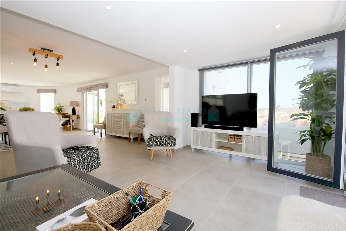 Villa for rent in Estepona