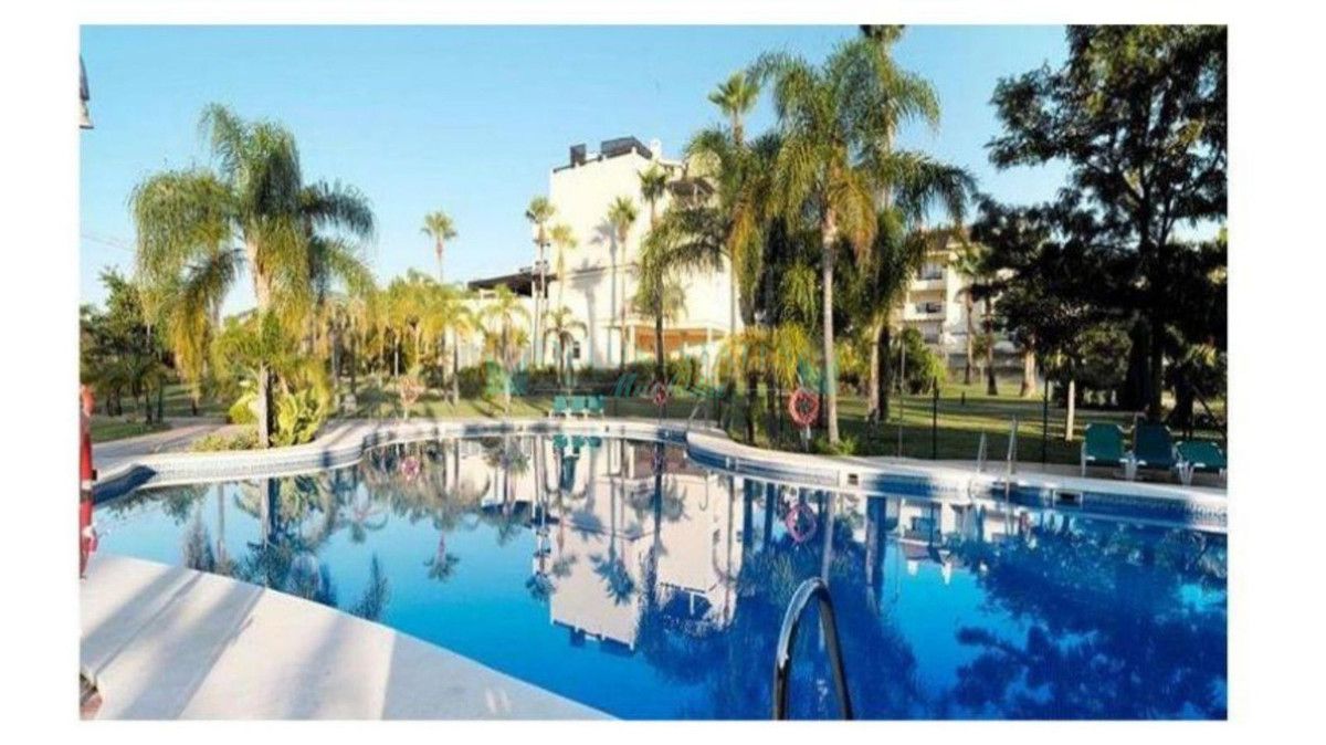 Apartment for sale in Estepona