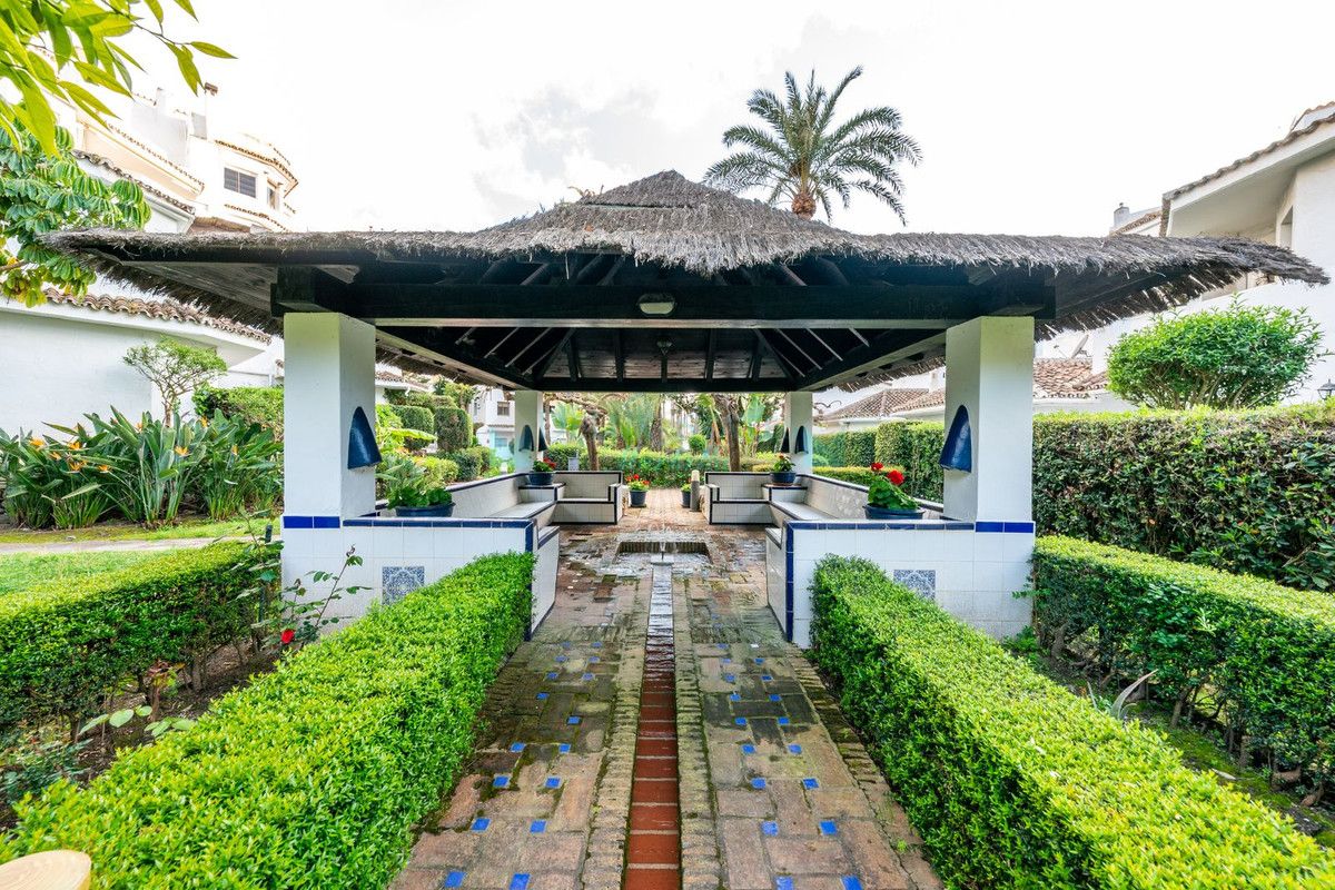 Ático en venta en Elviria, Marbella Este