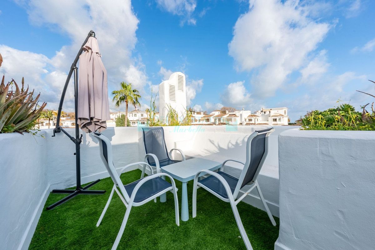 Ático en venta en Elviria, Marbella Este