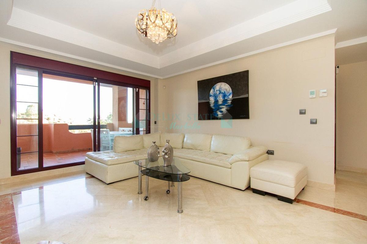 Ground Floor Apartment for sale in La Mairena, Marbella East