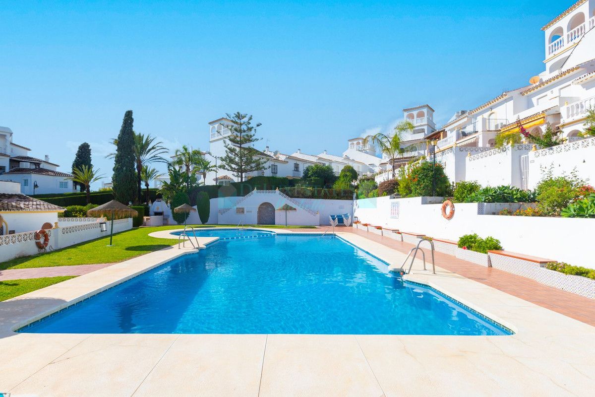 Town House for sale in Elviria, Marbella East