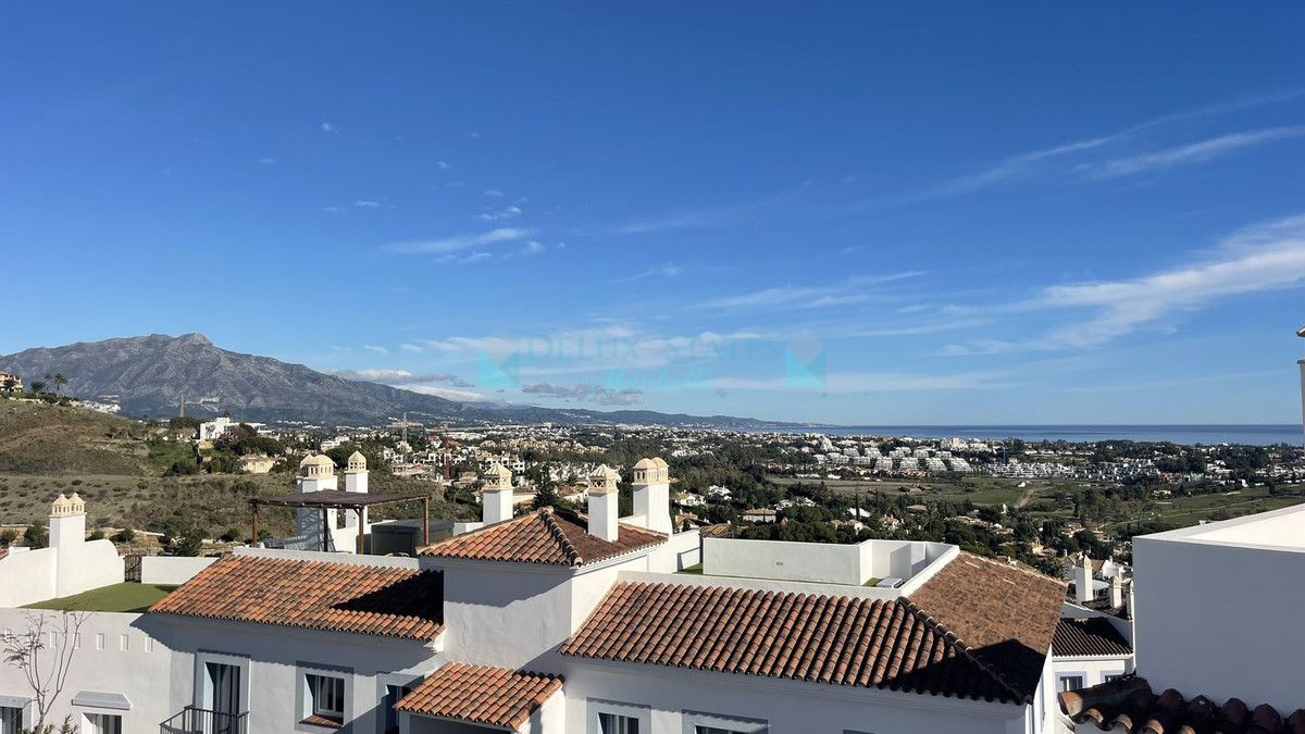 Ático en venta en El Paraiso, Estepona