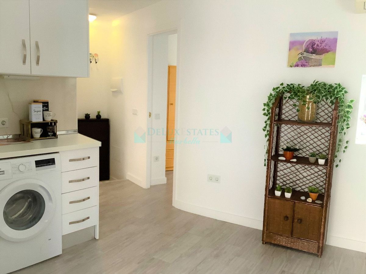 Apartamento en venta en Estepona