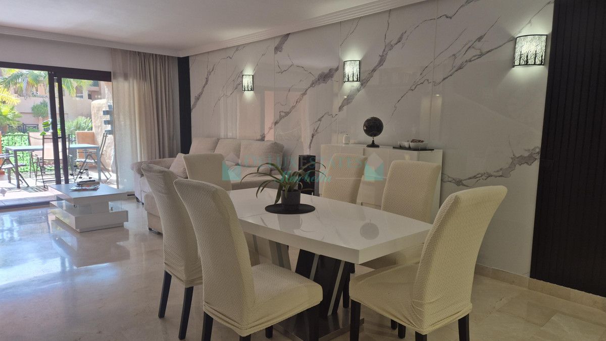 Apartamento Planta Baja en venta en Los Flamingos, Benahavis