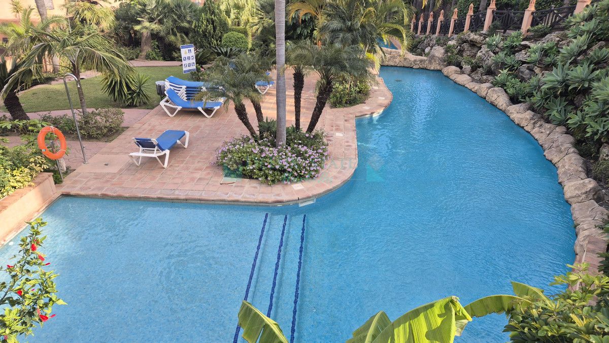 Apartamento Planta Baja en venta en Los Flamingos, Benahavis