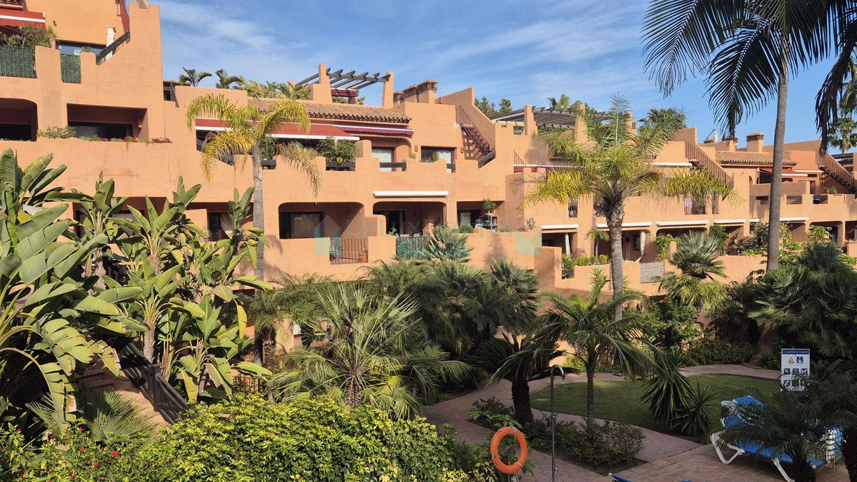 Apartamento Planta Baja en venta en Los Flamingos, Benahavis