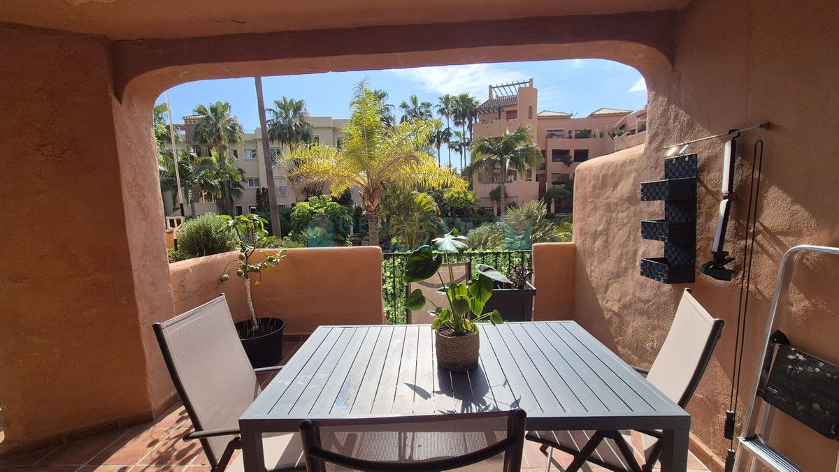 Ground Floor Apartment for sale in Los Flamingos, Benahavis