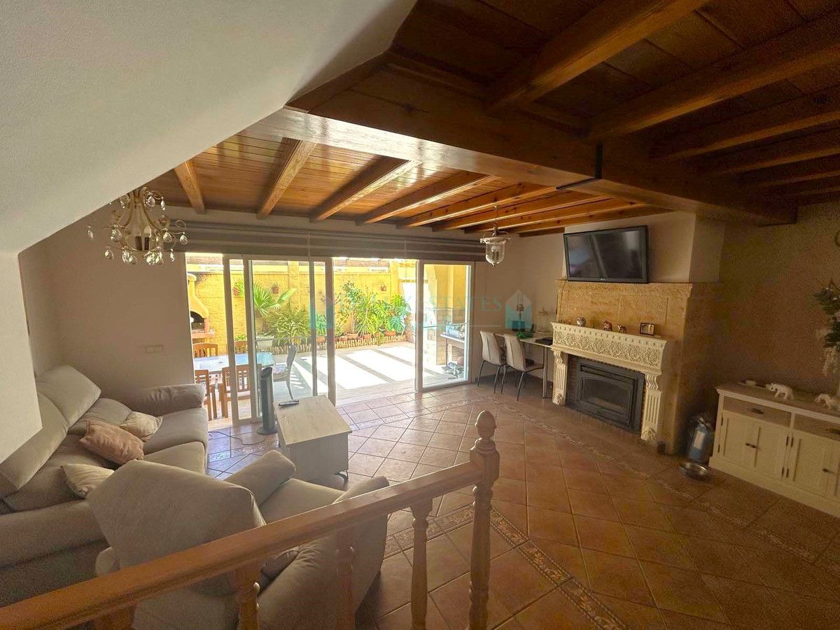 Town House for sale in Estepona