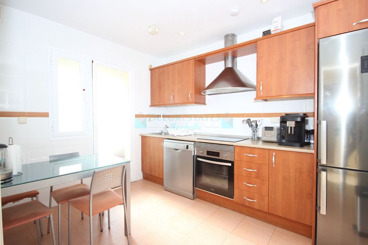 Town House for sale in El Rosario, Marbella East