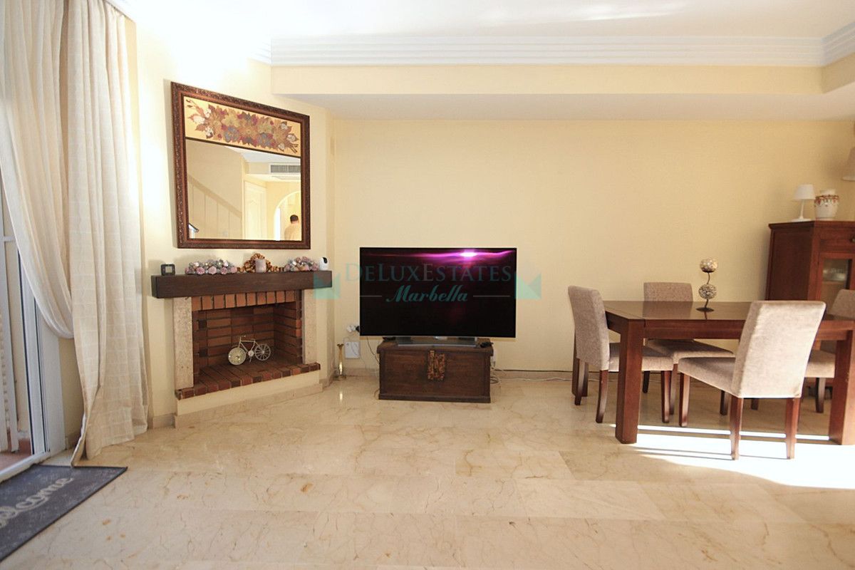 Town House for sale in El Rosario, Marbella East