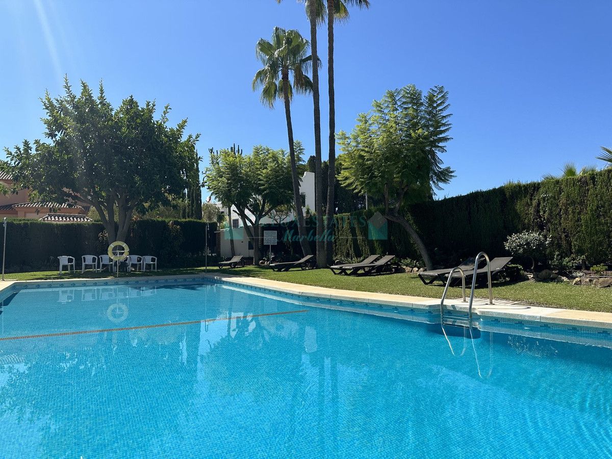 Town House for rent in Nueva Andalucia