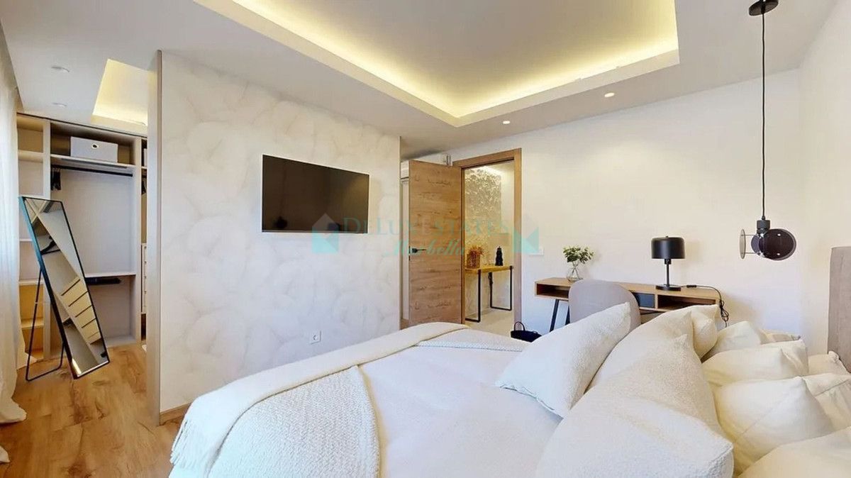 Semi Detached Villa for sale in Atalaya, Estepona