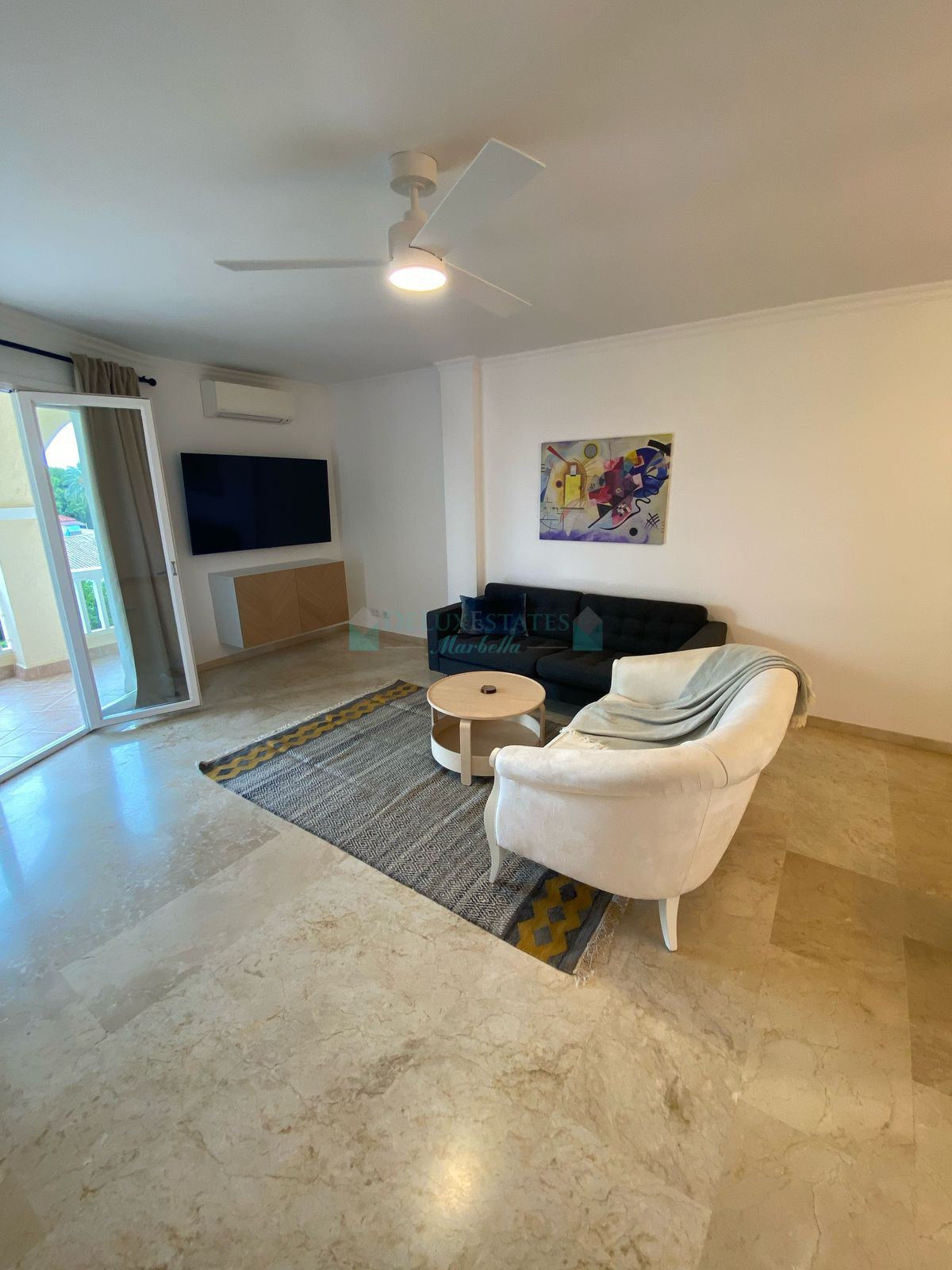 Penthouse for rent in Estepona