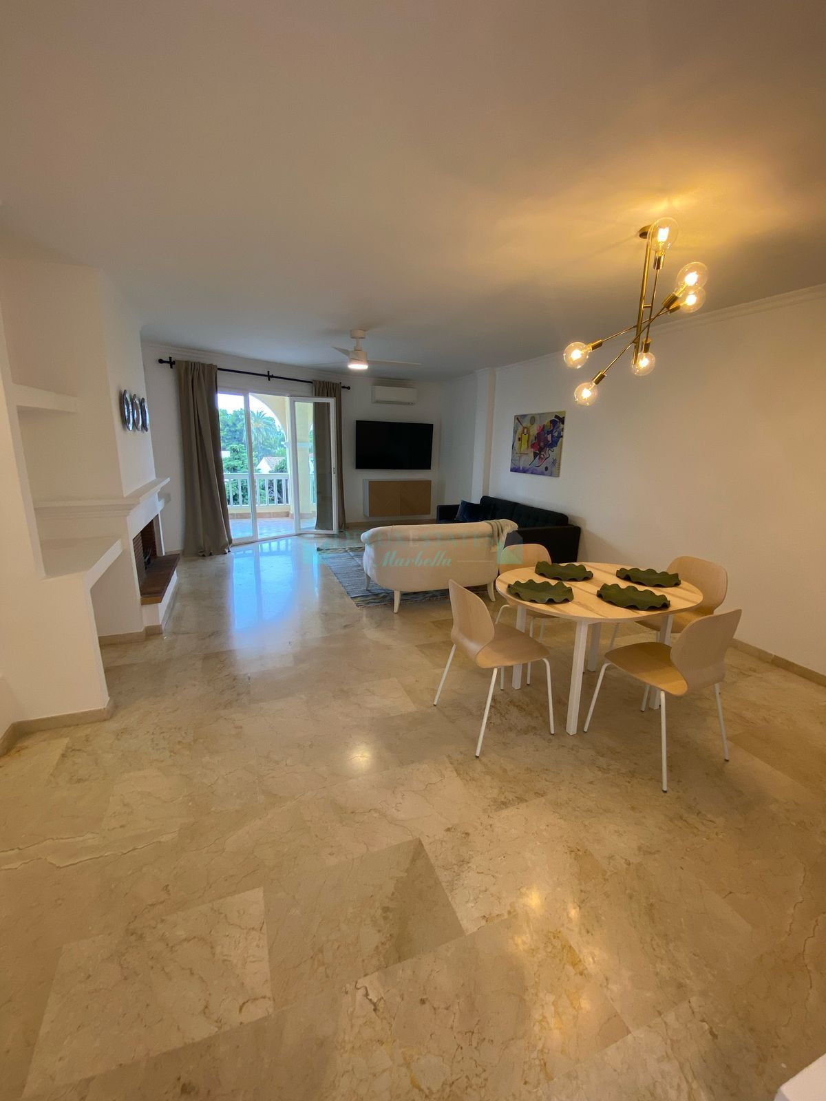 Penthouse for rent in Estepona