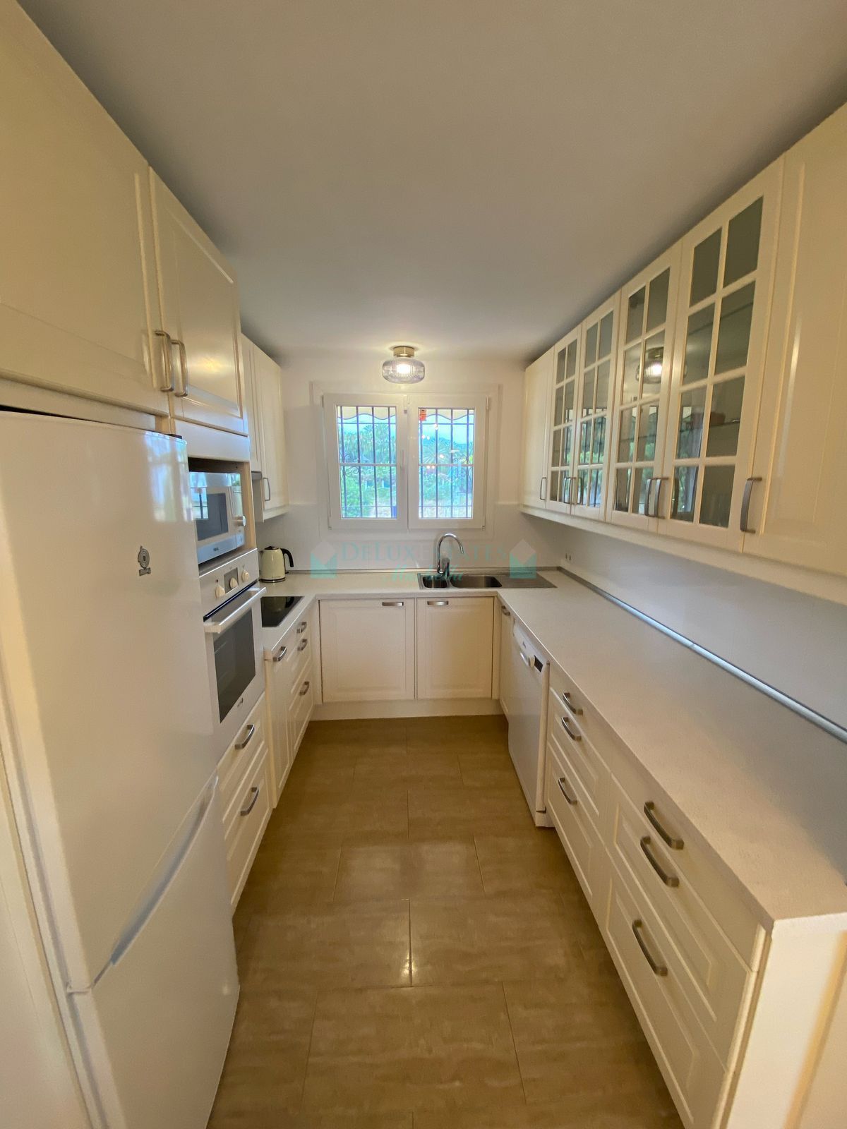 Penthouse for rent in Estepona