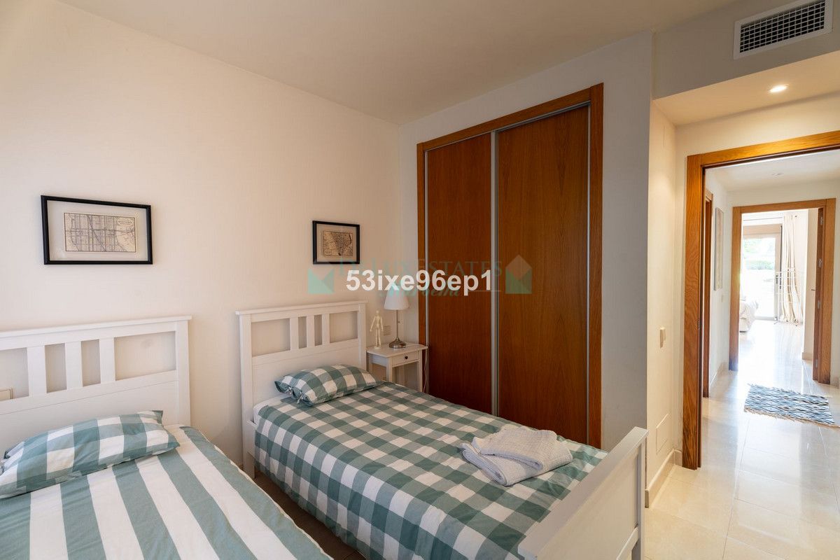 Apartamento Planta Baja en venta en New Golden Mile, Estepona