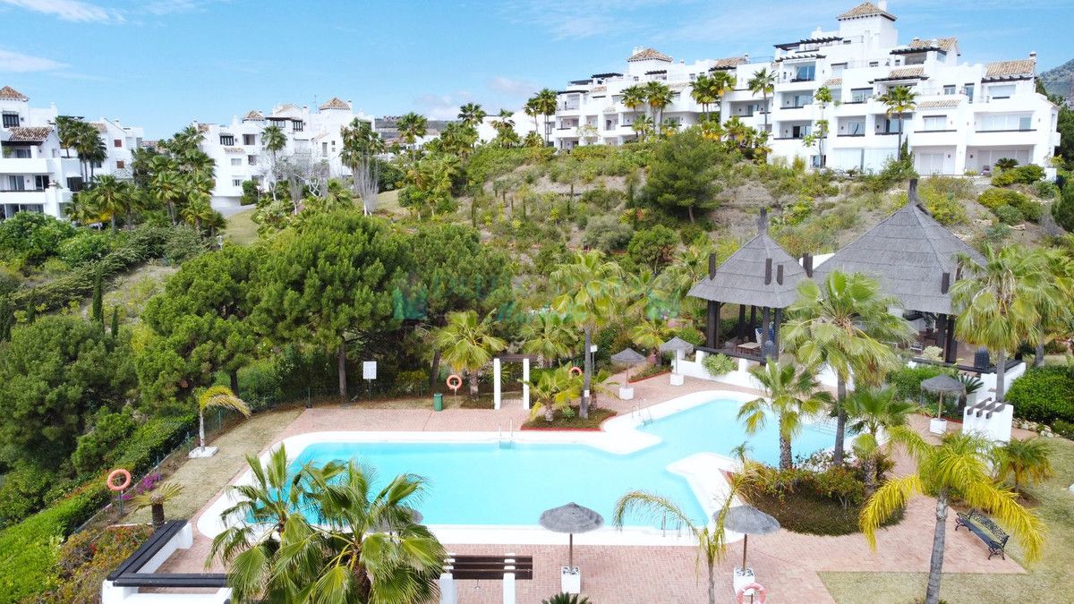 Apartment for sale in Atalaya, Estepona