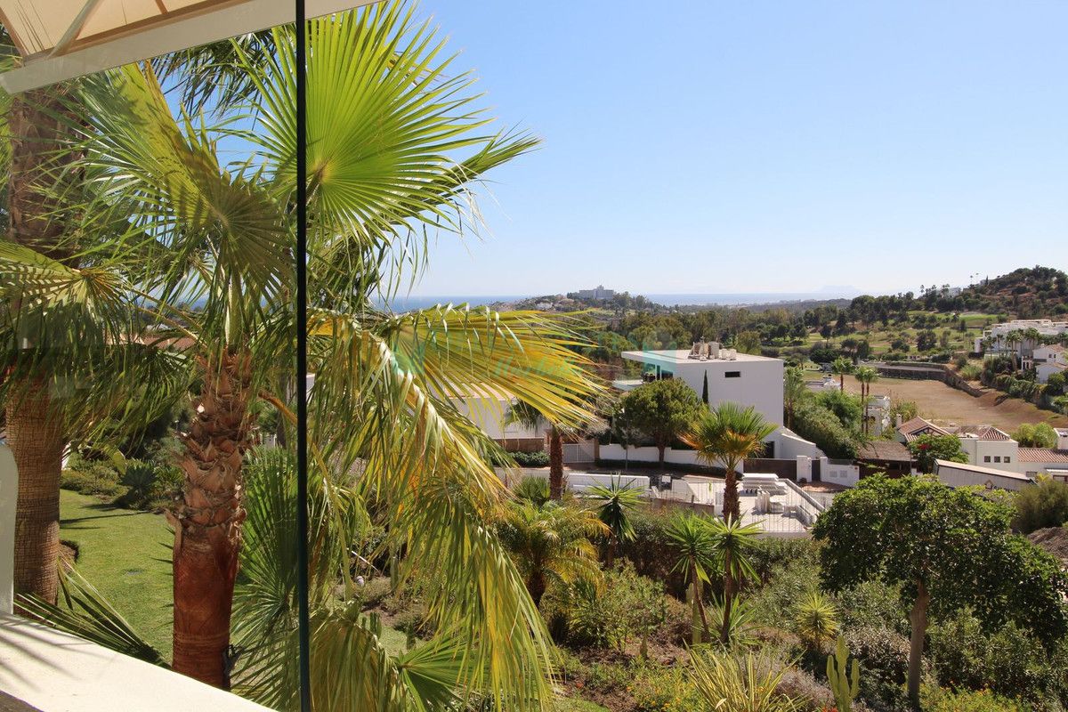 Apartment for sale in Atalaya, Estepona