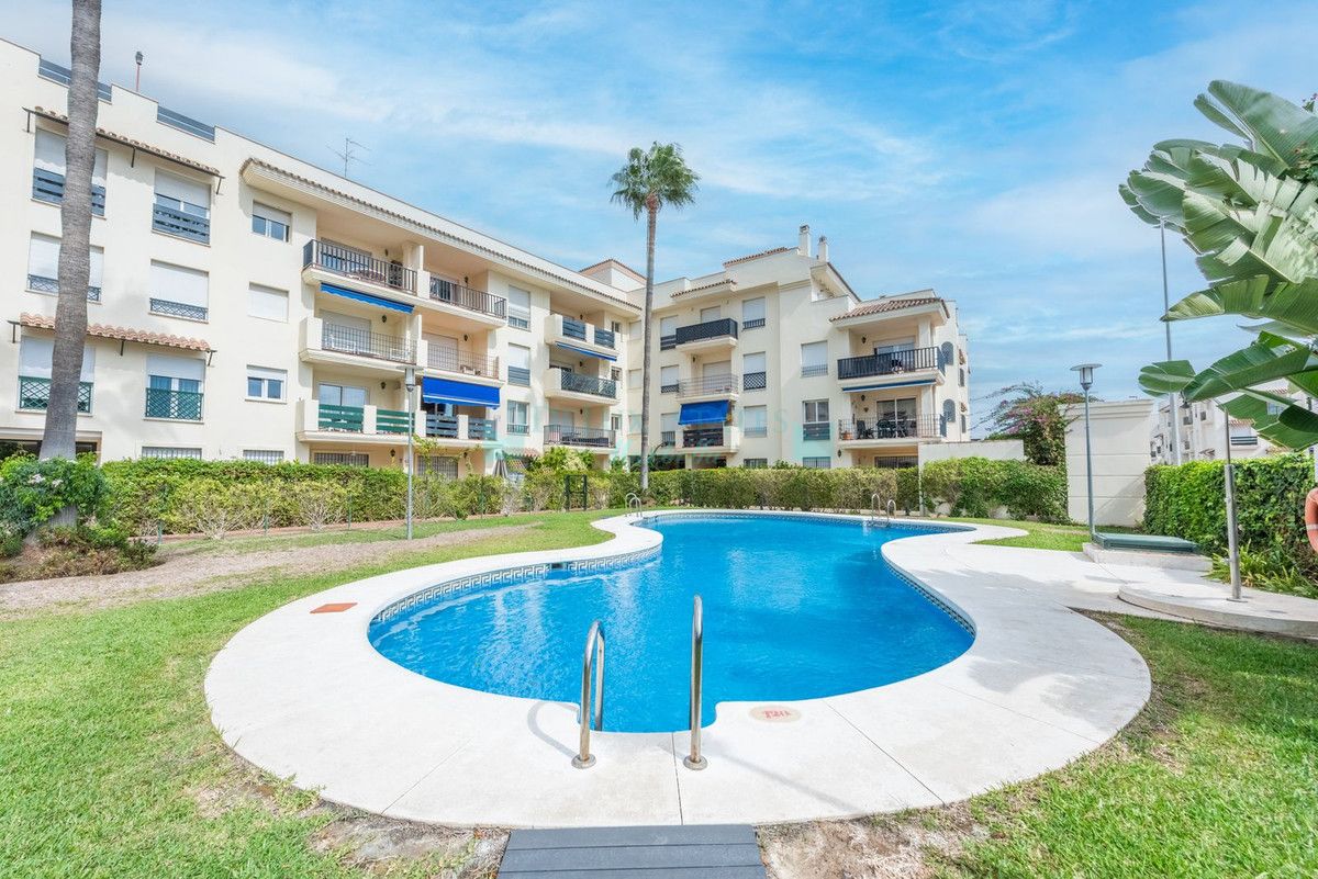 Apartamento en venta en Nueva Andalucia