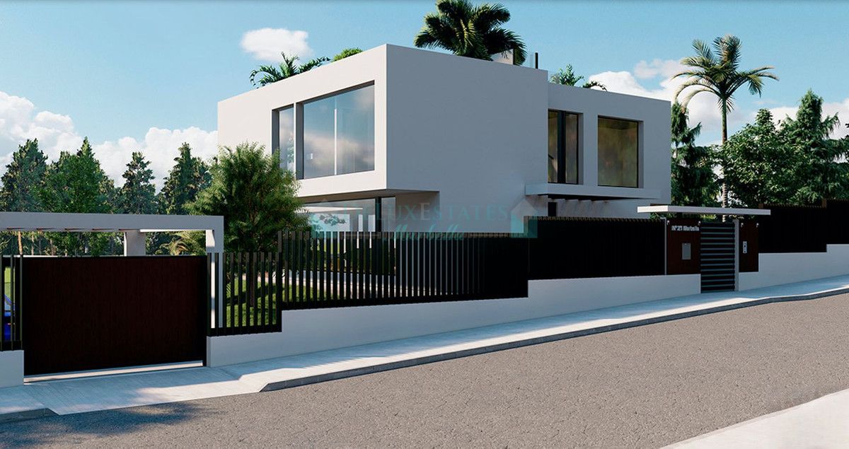 Villa en venta en Elviria, Marbella Este