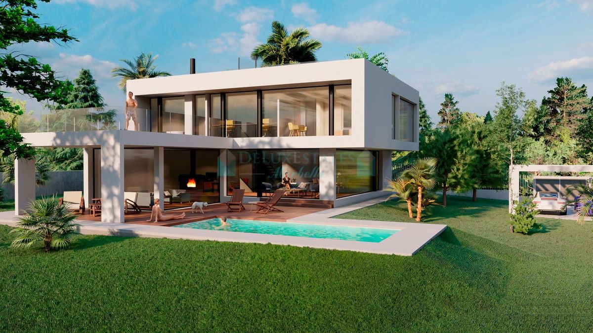 Villa en venta en Elviria, Marbella Este