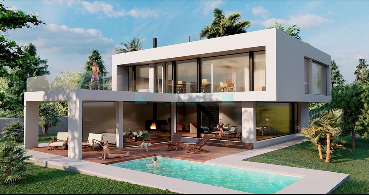 Villa en venta en Elviria, Marbella Este