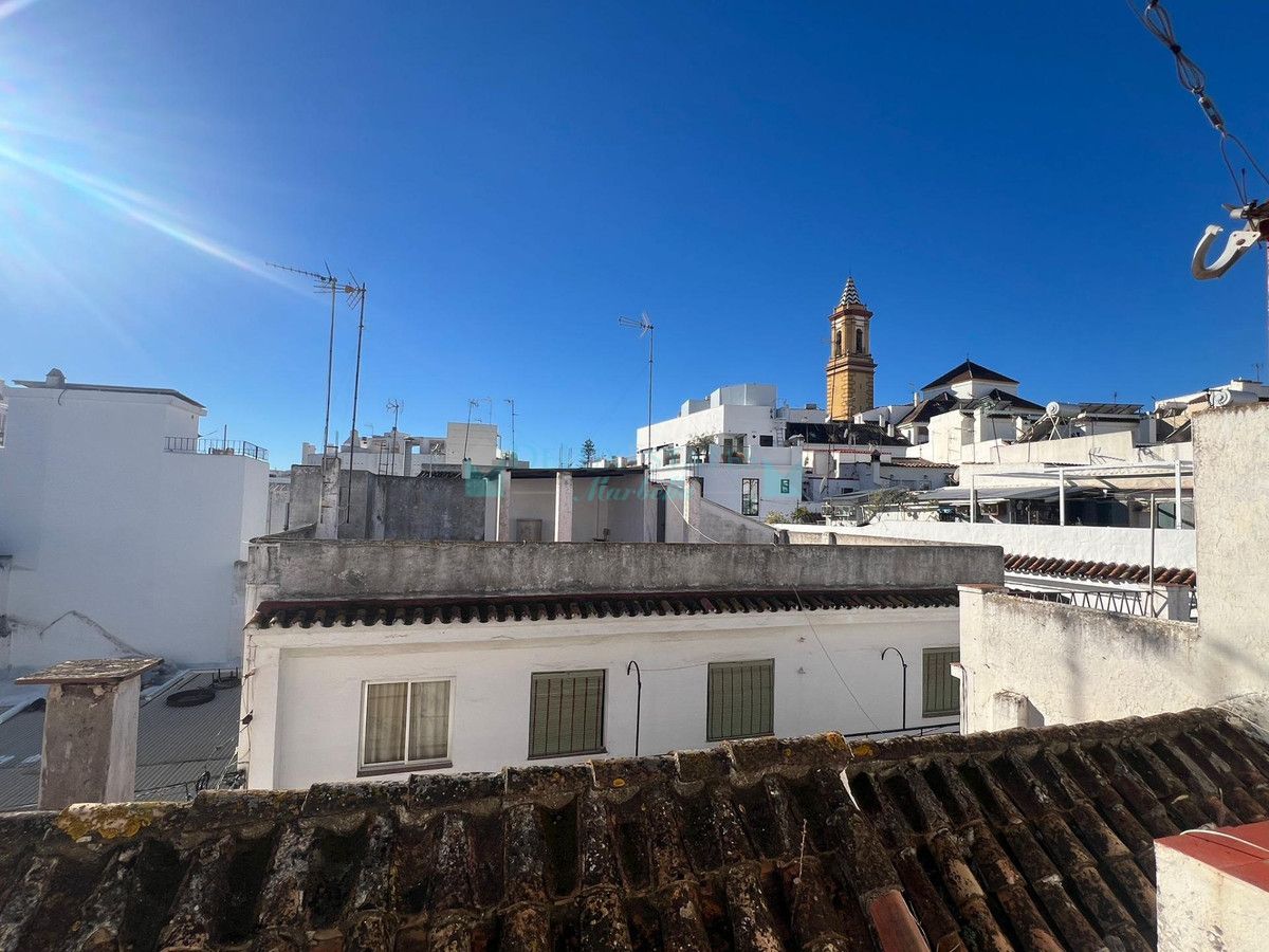 Town House for sale in Estepona