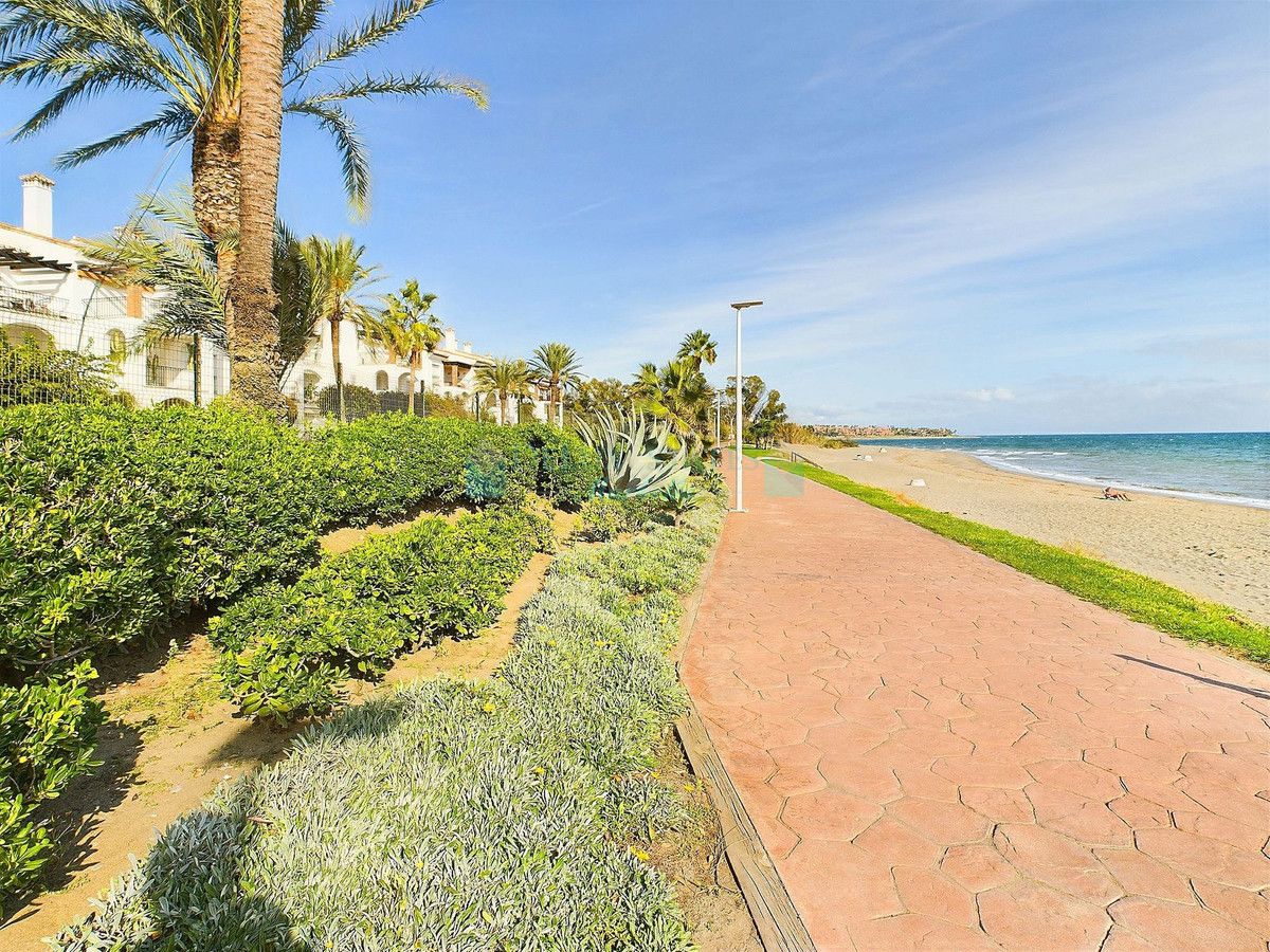 Apartment for sale in Estepona