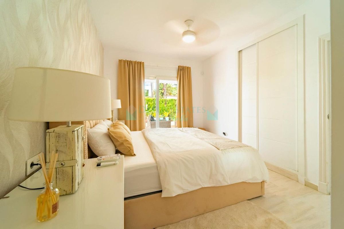 Villa for rent in Marbesa, Marbella East