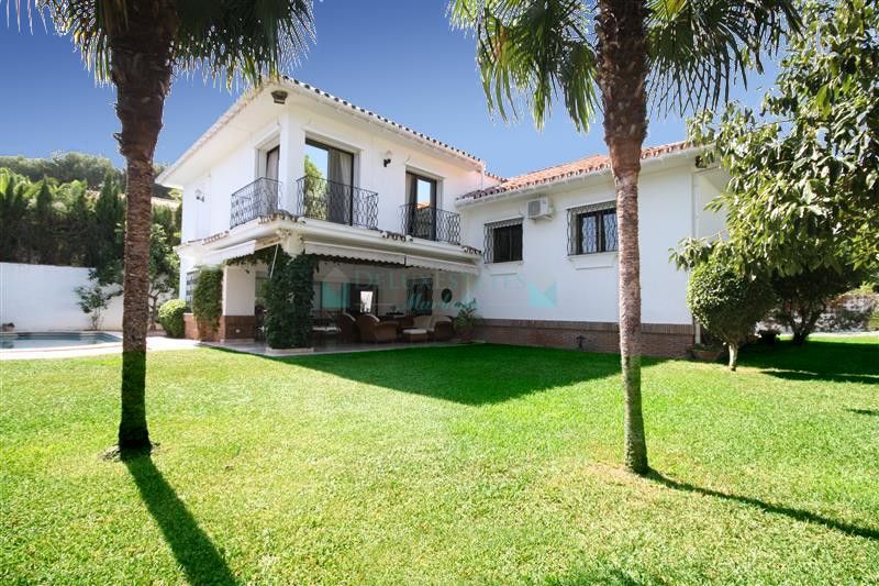 Villa for sale in Los Monteros, Marbella East