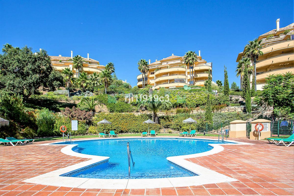 Apartment for sale in Elviria, Marbella East