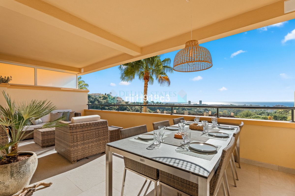 Apartment for sale in Elviria, Marbella East
