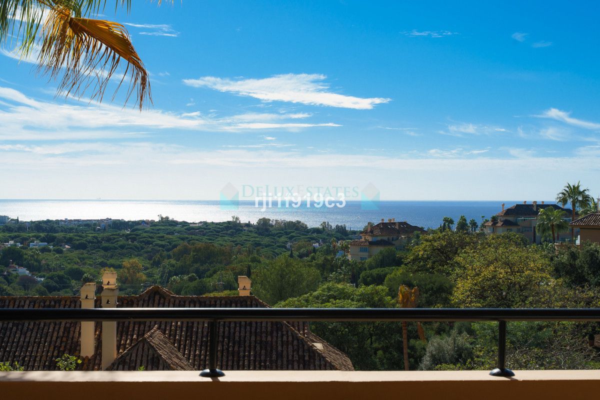 Apartment for sale in Elviria, Marbella East