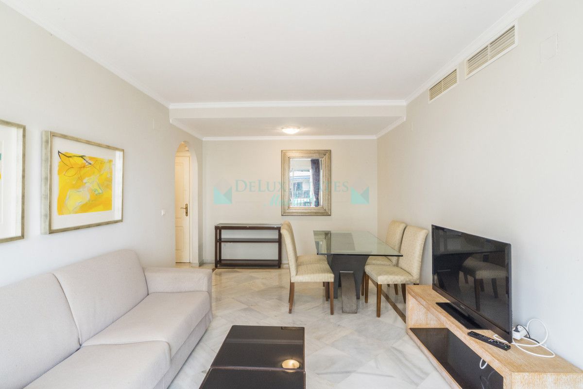 Apartamento en venta en Nueva Andalucia