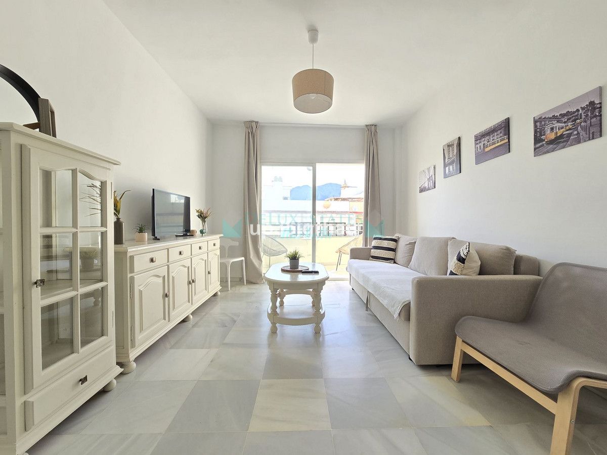 Apartamento en venta en Estepona