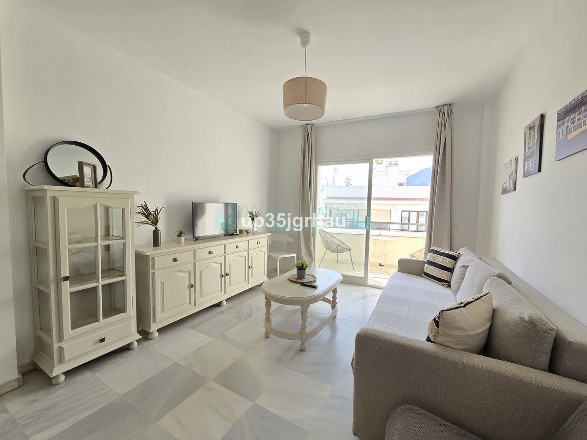 Apartamento en venta en Estepona