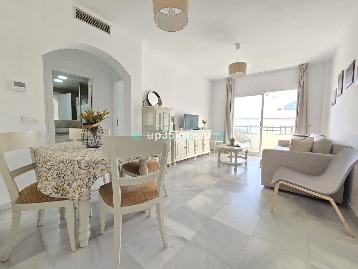 Apartamento en venta en Estepona