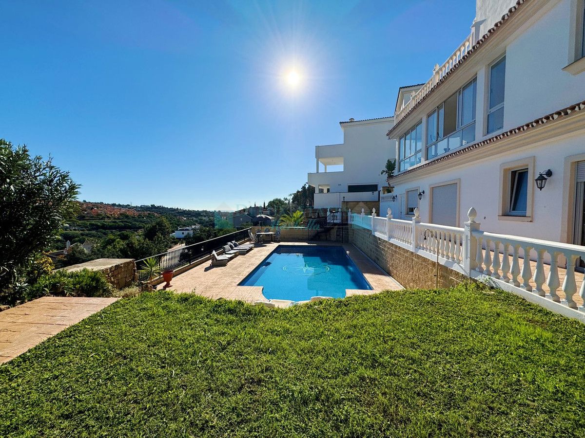 Villa for sale in Elviria, Marbella East