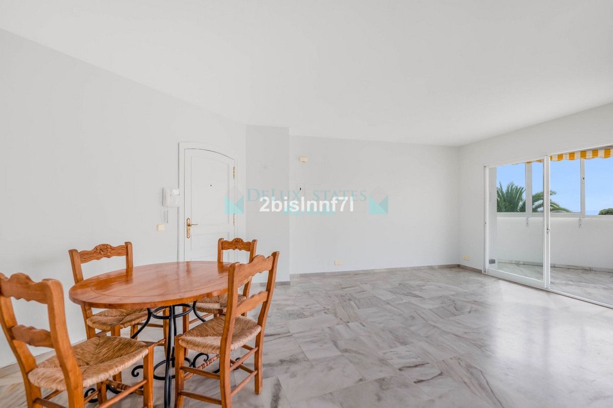 Apartamento en venta en Elviria, Marbella Este