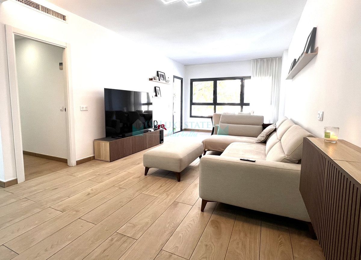 Apartamento en venta en Estepona