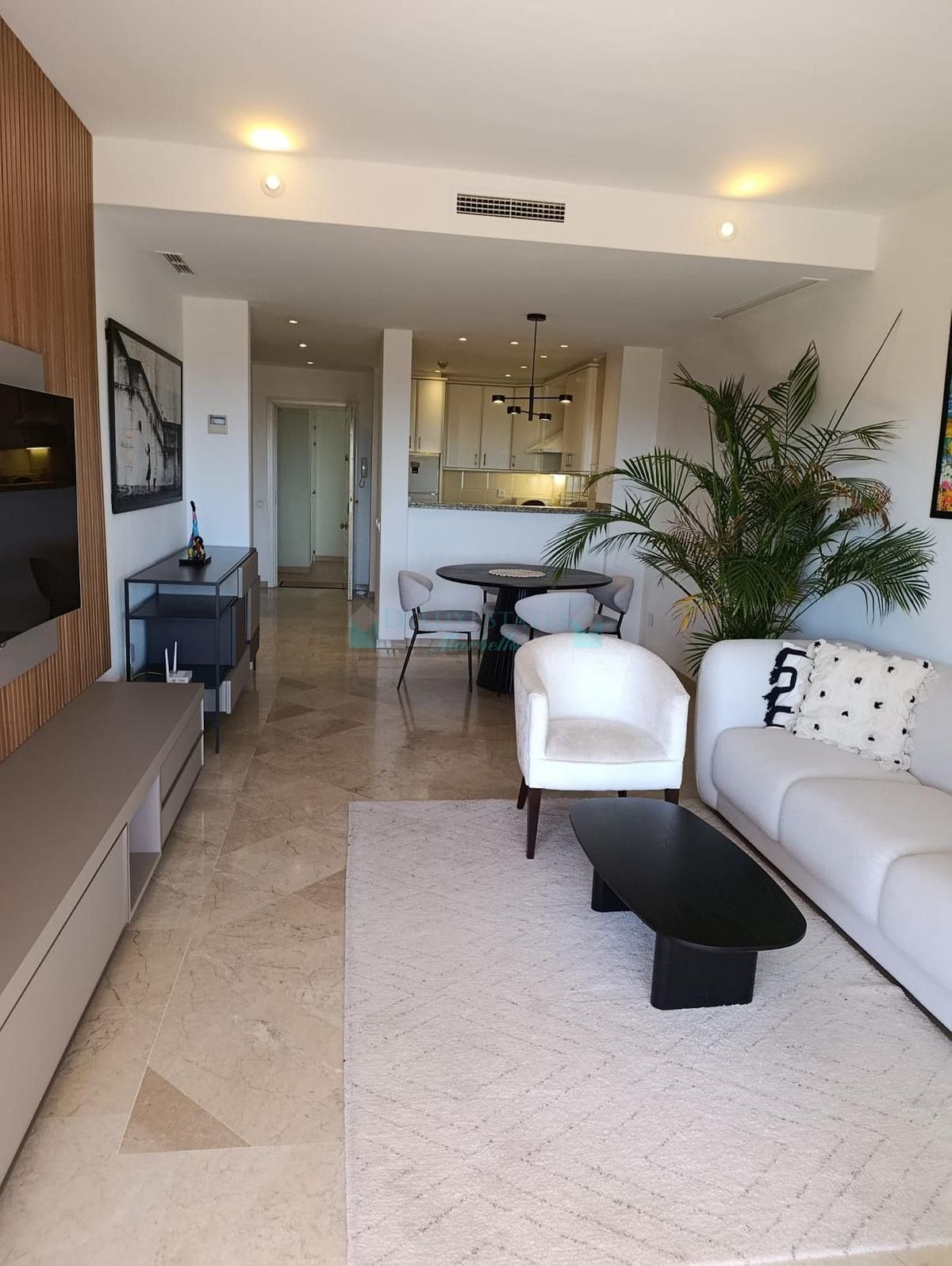 Apartment for sale in Elviria, Marbella East