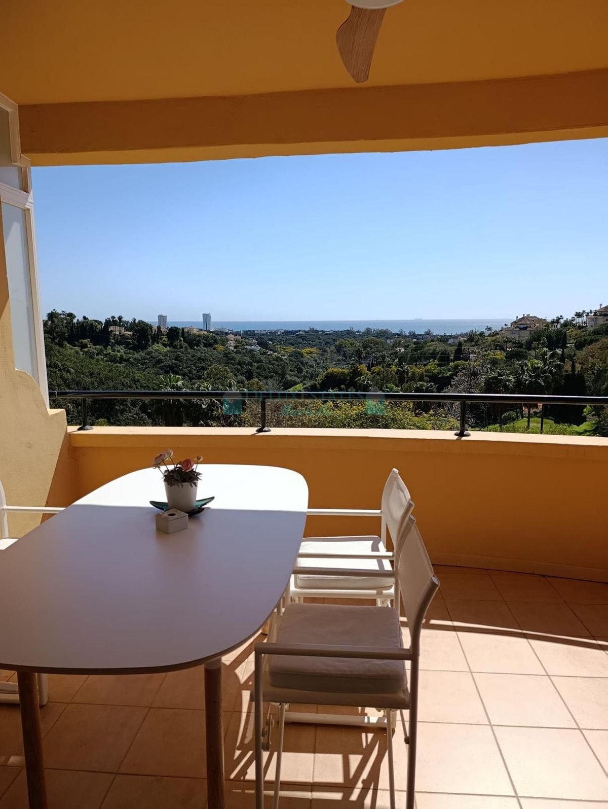 Apartment for sale in Elviria, Marbella East