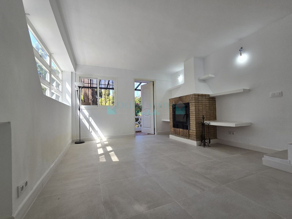 Town House for rent in Elviria, Marbella East