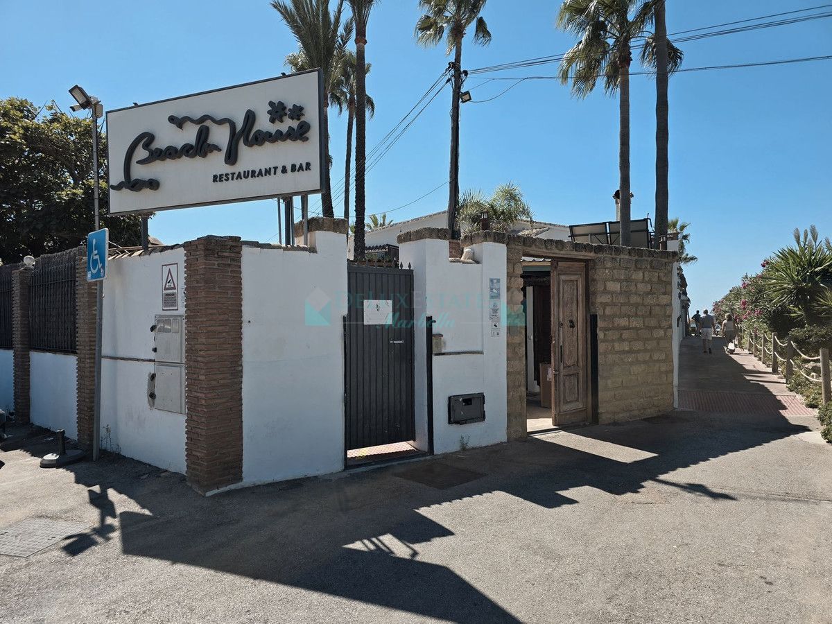 Town House for rent in Elviria, Marbella East