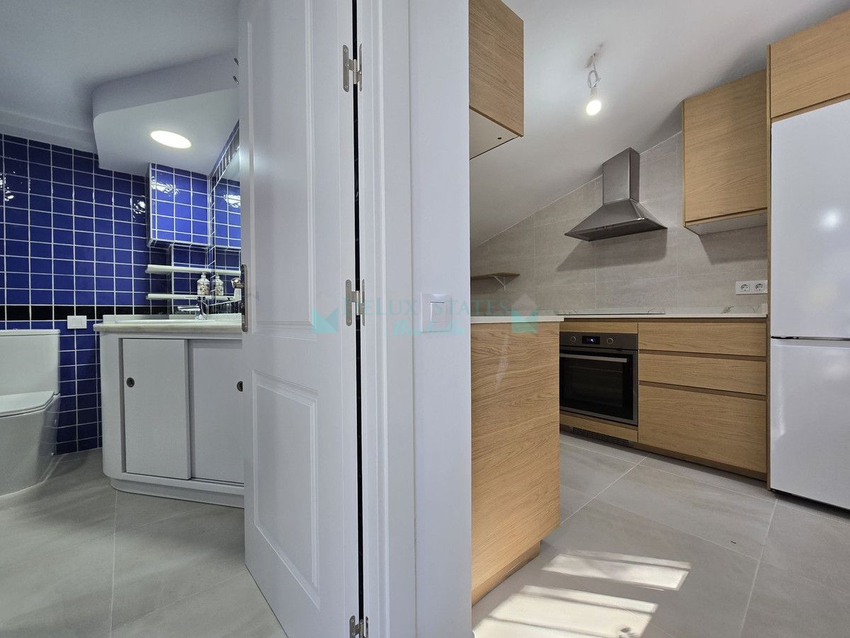 Town House for rent in Elviria, Marbella East