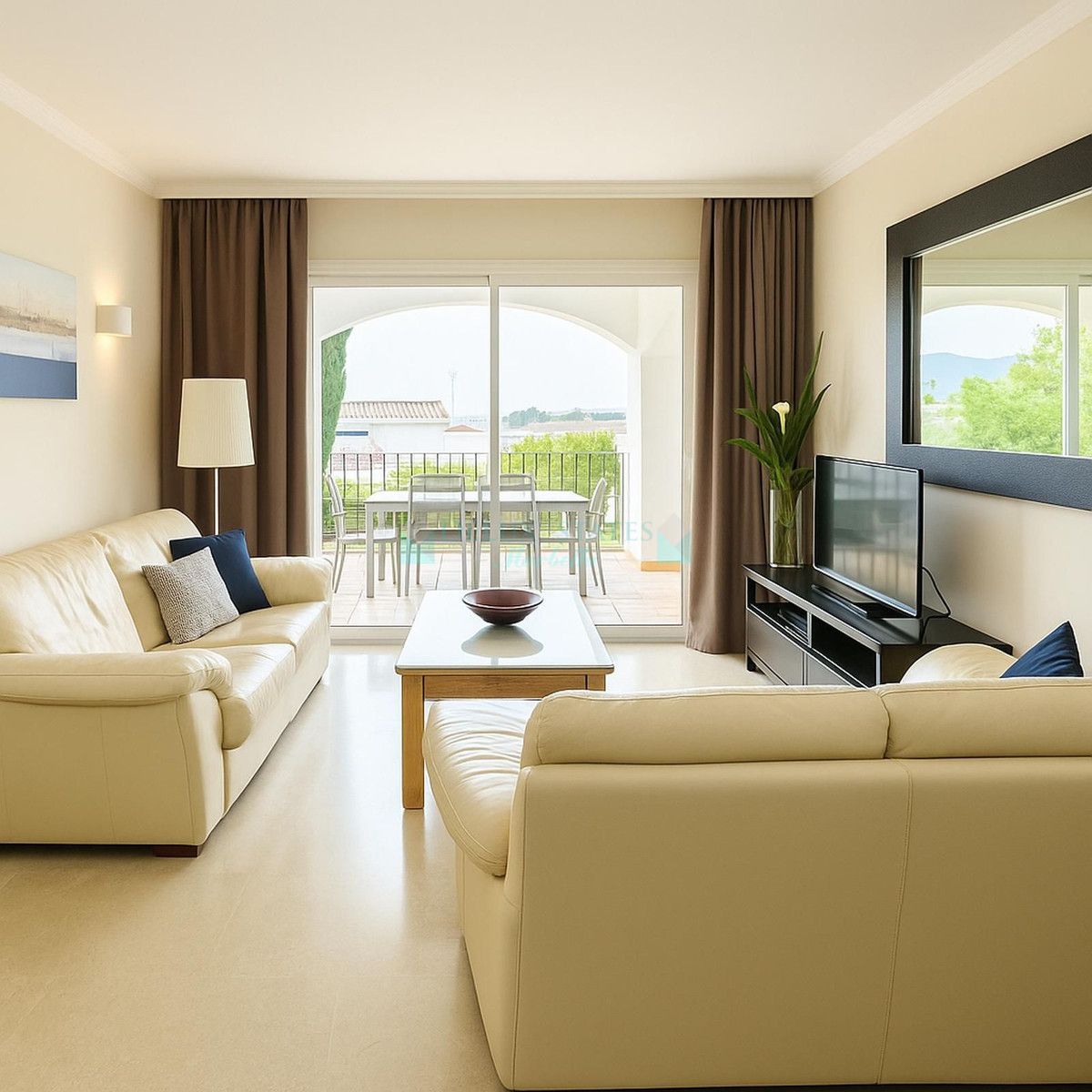 Apartamento Planta Baja en venta en Benahavis